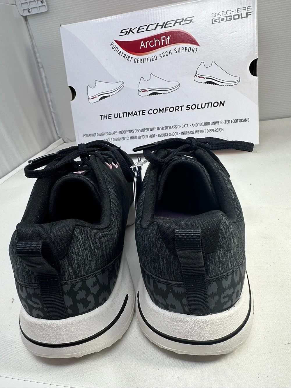 Sketchers GoGolf Size 8